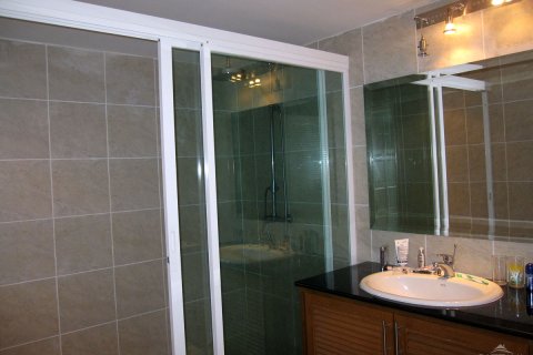 Condominio de 1 dormitorio en Pattaya, Tailandia № 204532 - foto 7