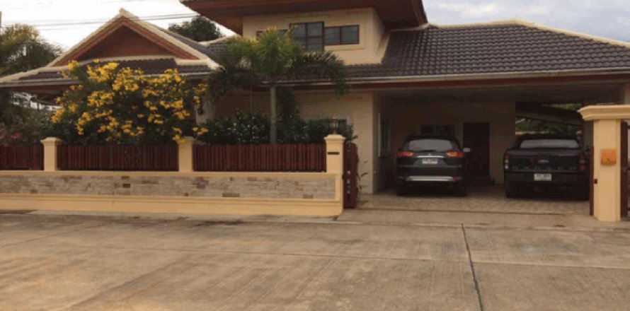 Casa de 3 dormitorios en Pattaya, Tailandia № 202722