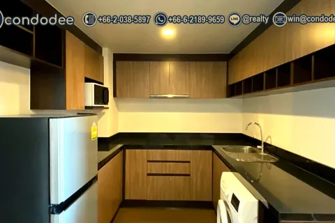 Condo in Khlong Toei, Bangkok, Thailand, 2 bedrooms  № 200954 - photo 3