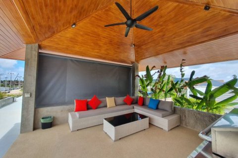 Chalet de 4 dormitorios en Phuket, Tailandia № 157363 - foto 8