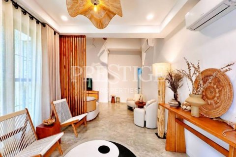 Casa de 4 dormitorios en Pattaya, Tailandia № 233784 - foto 4