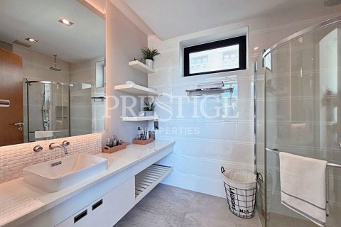 House in Pattaya, Thailand 4 bedrooms № 233782 - photo 30