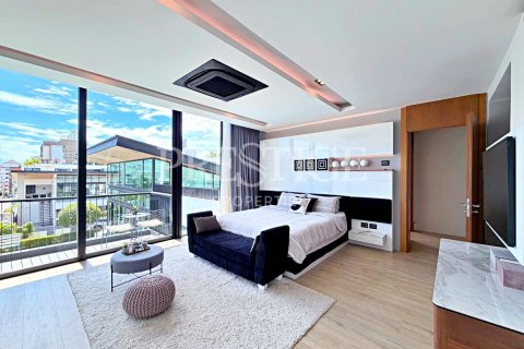 House in Pattaya, Thailand 4 bedrooms № 233782 - photo 17