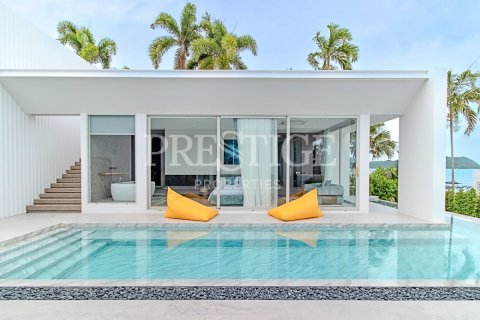 Casa de 8 dormitorios en Pattaya, Tailandia № 233780 - foto 17