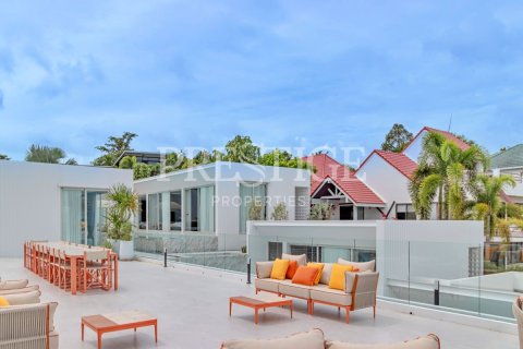Casa de 8 dormitorios en Pattaya, Tailandia № 233780 - foto 19