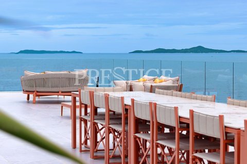 Casa de 8 dormitorios en Pattaya, Tailandia № 233780 - foto 5