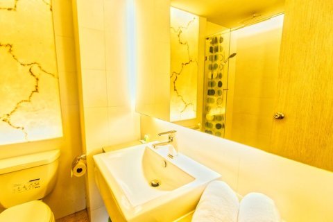 Condominio de 2 dormitorios en Pattaya, Tailandia № 170304 - foto 9