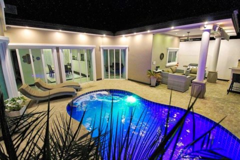 Haus in Pattaya, Thailand 6 Schlafzimmer № 170305 - Foto 3