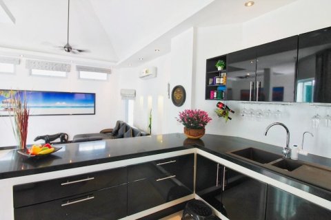 Haus in Pattaya, Thailand 6 Schlafzimmer № 170305 - Foto 9