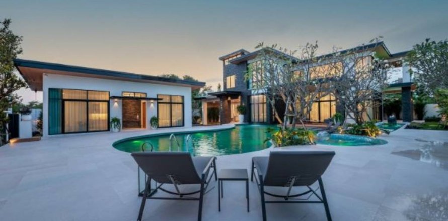 Chalet de 6 dormitorios en Cha-am, Tailandia № 146788