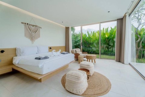 Chalet de 3 dormitorios en Phuket, Tailandia № 146786 - foto 9