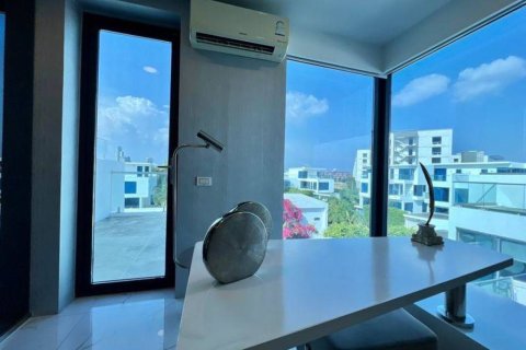Chalet de 3 dormitorios en Pattaya, Tailandia № 146787 - foto 10