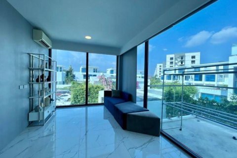 Chalet de 3 dormitorios en Pattaya, Tailandia № 146787 - foto 8