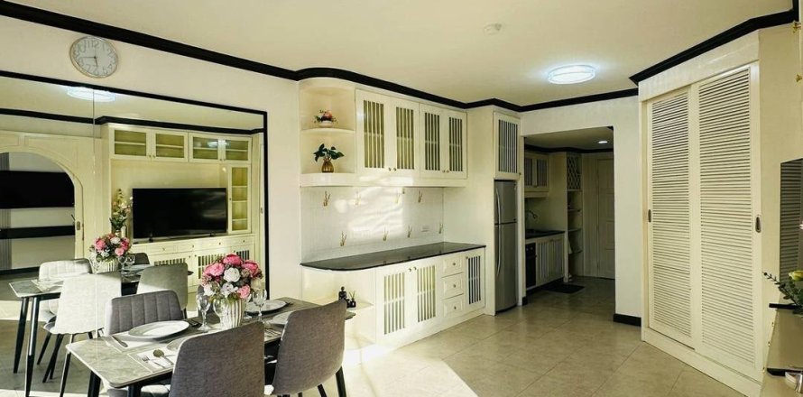 Apartamento de 2 habitaciones en Pattaya, Tailandia № 214246