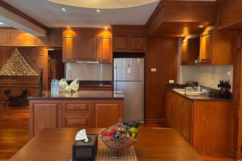 Apartamento de 3 habitaciones en Pattaya, Tailandia № 214245 - foto 8