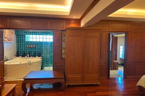 Apartamento de 3 habitaciones en Pattaya, Tailandia № 214245 - foto 11