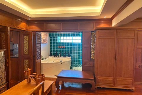 Apartamento de 3 habitaciones en Pattaya, Tailandia № 214245 - foto 7