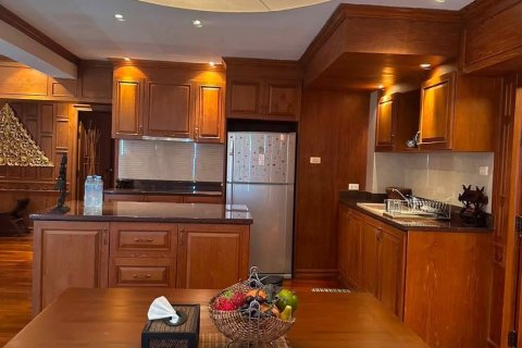 Apartamento de 3 habitaciones en Pattaya, Tailandia № 214245 - foto 10