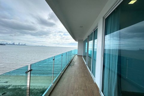 Apartamento de 3 habitaciones en Pattaya, Tailandia № 220568 - foto 9
