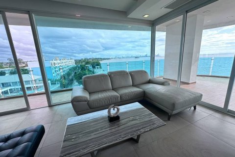 Apartamento de 3 habitaciones en Pattaya, Tailandia № 220568 - foto 3