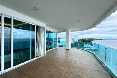 Apartamento de 3 habitaciones en Pattaya, Tailandia № 220568 - foto 14