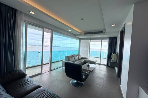 Apartamento de 3 habitaciones en Pattaya, Tailandia № 220568 - foto 2