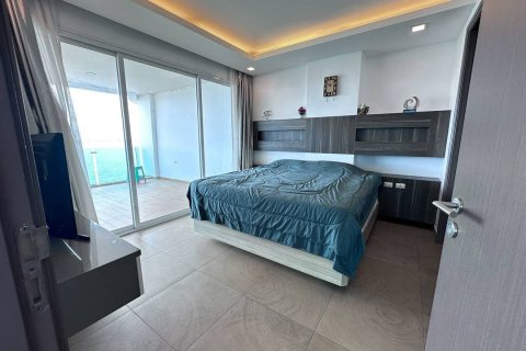 Apartamento de 3 habitaciones en Pattaya, Tailandia № 220568 - foto 10