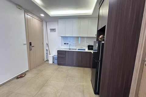 Apartamento de 3 habitaciones en Pattaya, Tailandia № 220568 - foto 5