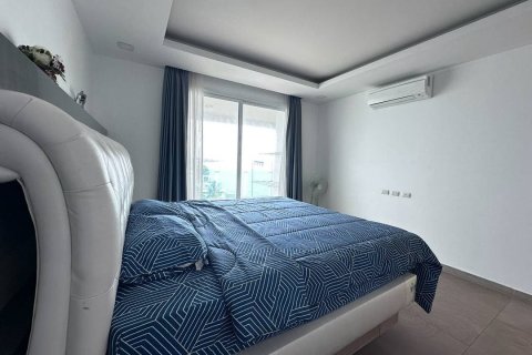 Apartamento de 3 habitaciones en Pattaya, Tailandia № 220568 - foto 12