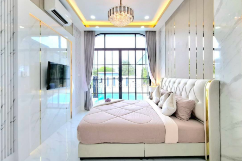 Casa de 3 dormitorios en Bang Lamung, Tailandia № 146558 - foto 4