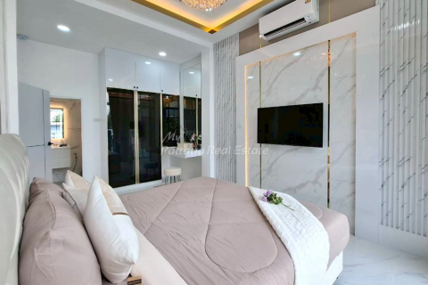 Casa de 3 dormitorios en Bang Lamung, Tailandia № 146558 - foto 7