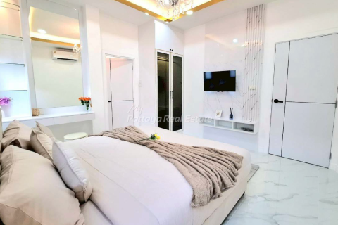Casa de 3 dormitorios en Bang Lamung, Tailandia № 146558 - foto 15