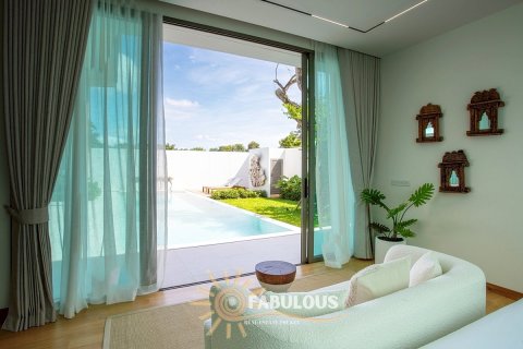 Chalet de 3 dormitorios en Bang Tao, Tailandia № 179677 - foto 3