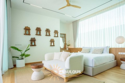 Chalet de 3 dormitorios en Bang Tao, Tailandia № 179677 - foto 11