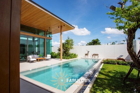 Chalet de 3 dormitorios en Bang Tao, Tailandia № 179677