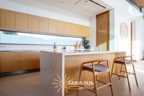 Chalet de 3 dormitorios en Bang Tao, Tailandia № 179677 - foto 7