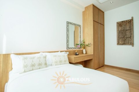 Chalet de 3 dormitorios en Bang Tao, Tailandia № 179677 - foto 10
