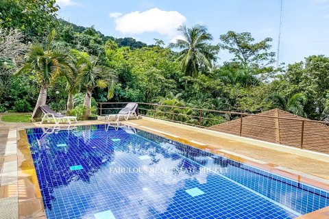 Chalet de 6 dormitorios en Kata, Tailandia № 179678 - foto 9