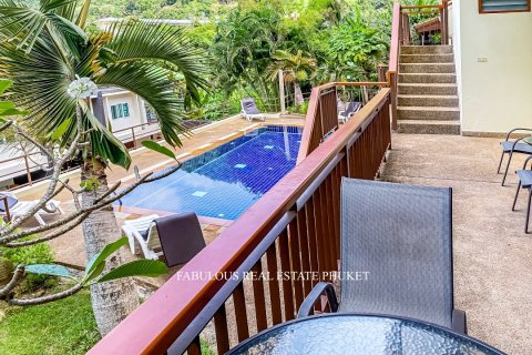 Chalet de 6 dormitorios en Kata, Tailandia № 179678 - foto 22