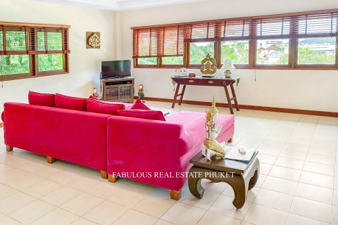 Chalet de 6 dormitorios en Kata, Tailandia № 179678 - foto 16