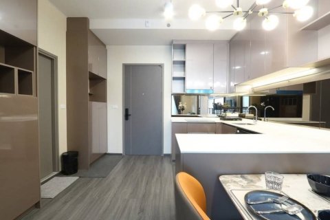 Condominio de 2 dormitorios en Khlong Toei, Bangkok, Tailandia № 150451 - foto 6