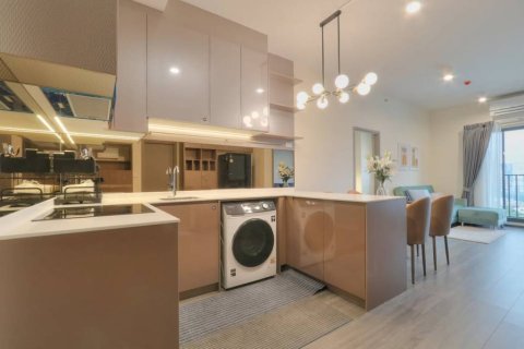 Condominio de 2 dormitorios en Khlong Toei, Bangkok, Tailandia № 150451 - foto 5