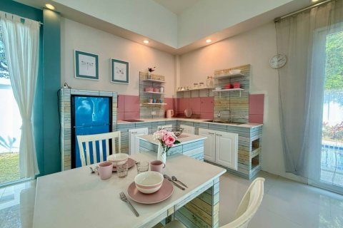 Casa de 2 dormitorios en Sattahip, Tailandia № 150450 - foto 7