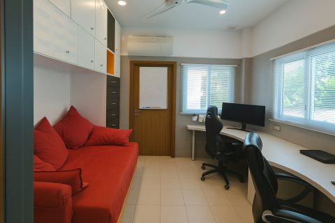 Chalet de 4 dormitorios en Pattaya, Tailandia № 147190 - foto 11