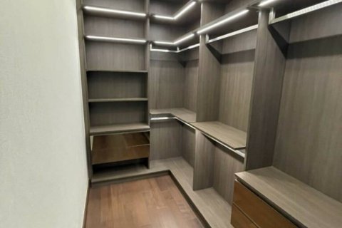 Condo à Khlong Toei, Bangkok, Thaïlande, 3 chambres № 176772 - photo 7