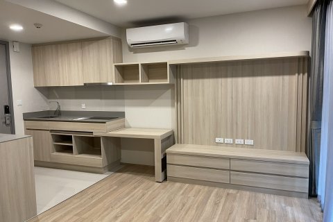 Estudio en el condominio en Watthana, Bangkok, Tailandia № 138184 - foto 8