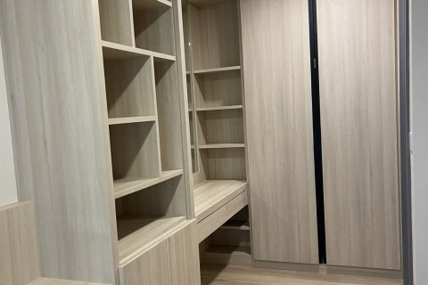 Estudio en el condominio en Watthana, Bangkok, Tailandia № 138184 - foto 11