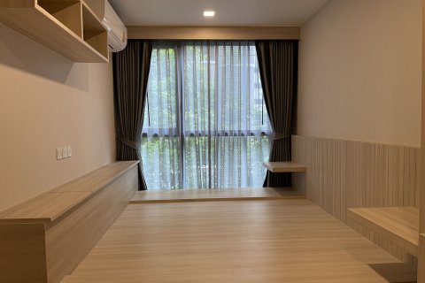 Estudio en el condominio en Watthana, Bangkok, Tailandia № 138184 - foto 10