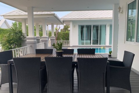 Chalet de 3 dormitorios en Hua Hin, Tailandia № 167184 - foto 4
