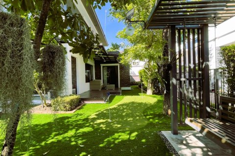 Casa de 4 dormitorios en Bangkok, Tailandia № 65503 - foto 4